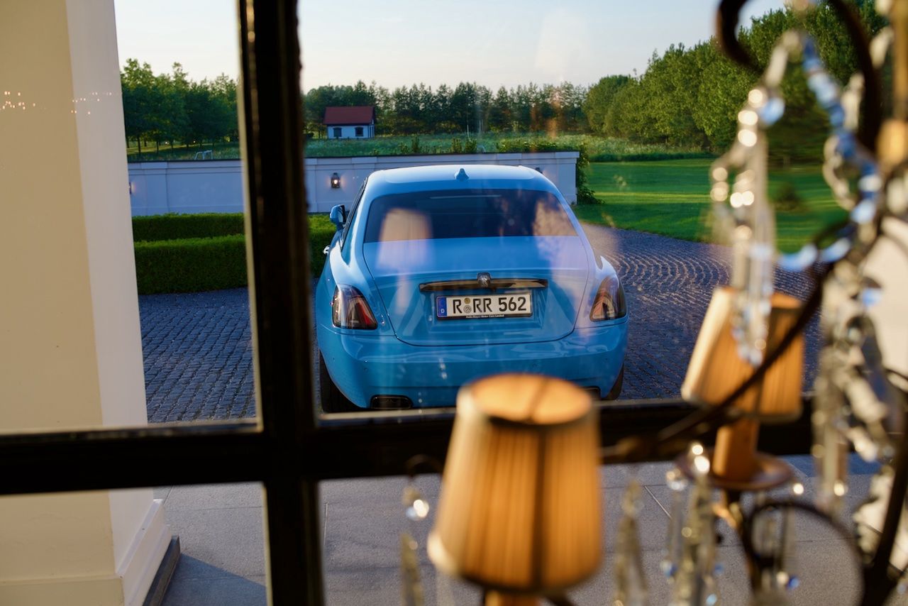 Rolls-Royce Black Badge Ghost