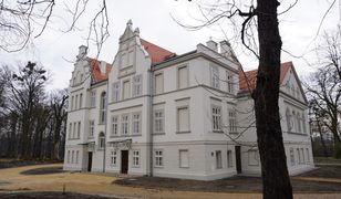 Skarby ukryte w ruinie. Piękny pałac odzyskał dawny blask