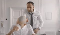 Jakiego koloru jest przemoc? Kontrowersyjna kampania marki farb Violet