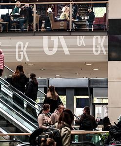 90 proc. Polaków tak robi. Oto cała prawda o naszych zakupach