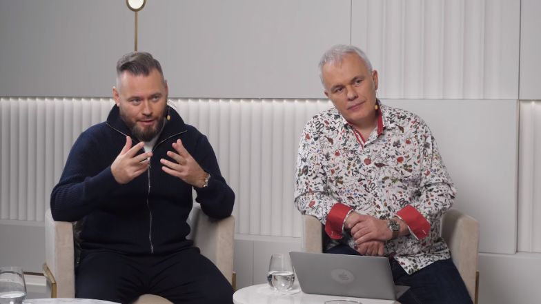 Krzysztof Stanowski tłumaczy się ze stroju wybranego na wywiad z prezydentem