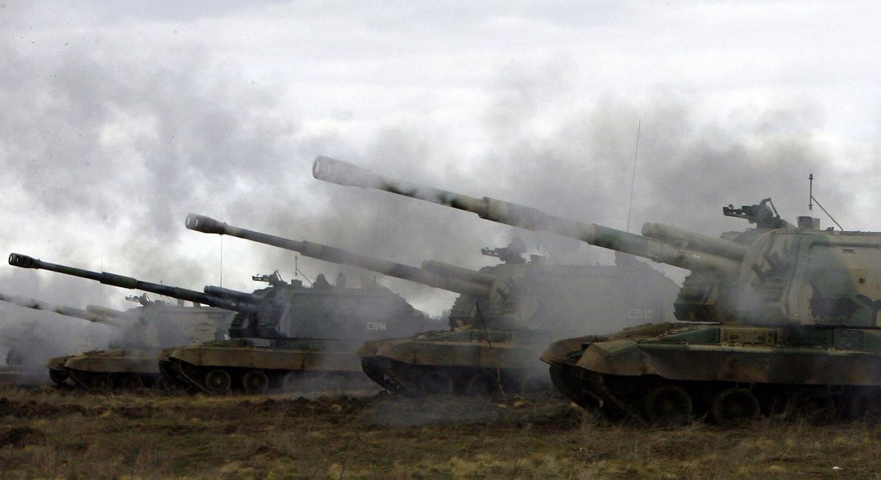 Russian forces face 'shell hunger' after Ukrainian strikes