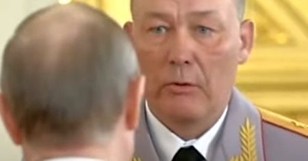 Putin mu zaufał. Generał "odpowiada za zabijanie cywilów"