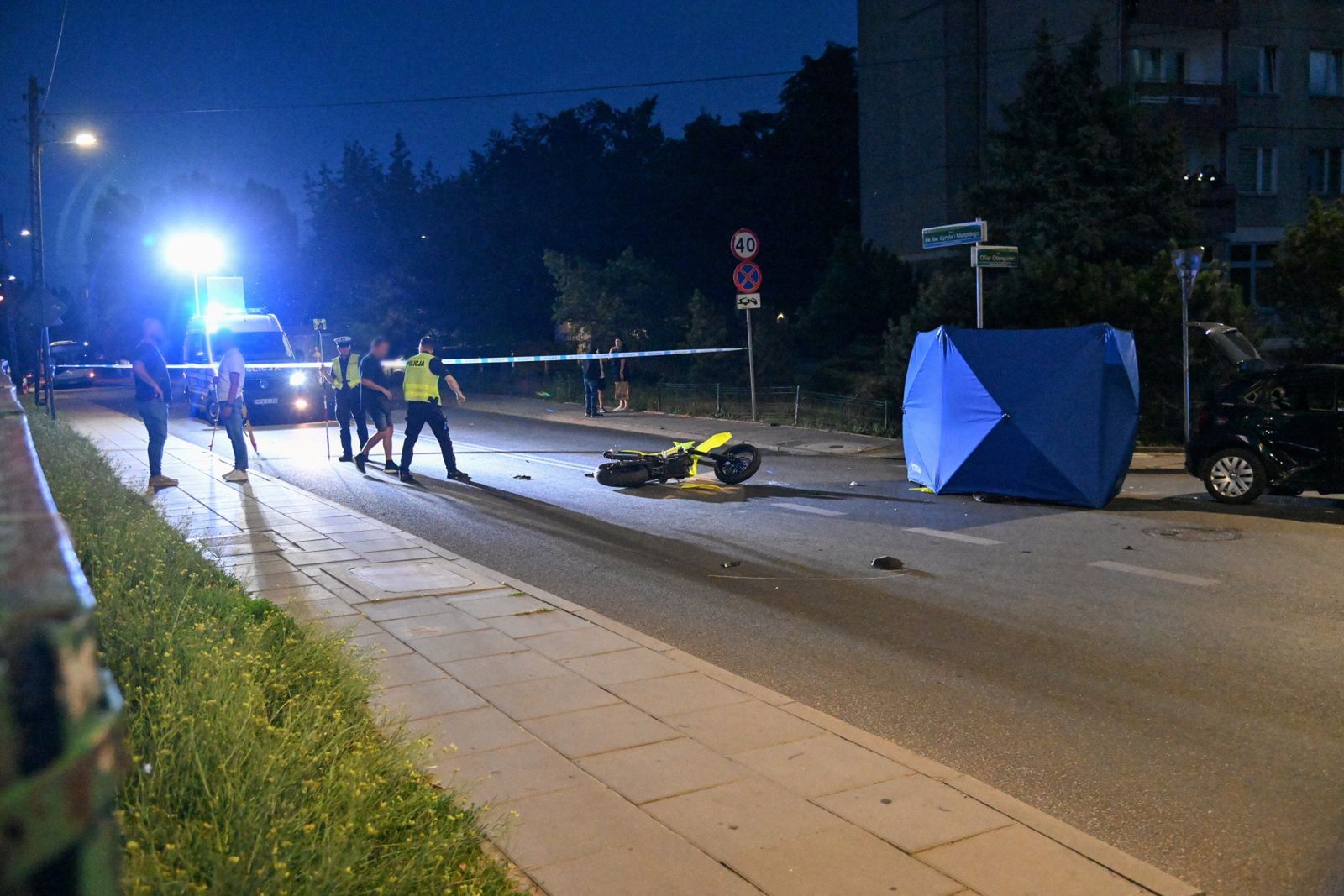 Miejsce śmiertelnego wypadku na skrzyżowaniu ulicy Ofiar Oświęcimia z Cyryla i Metodego w Szczecinie