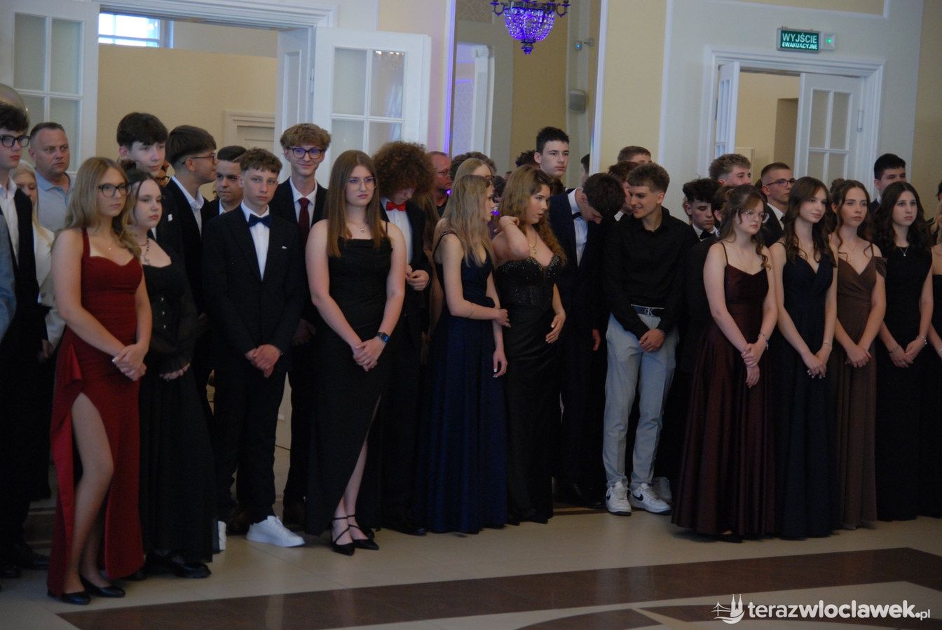 Bal ósmoklasisty Szkoły Podstawowej nr 2