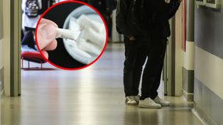 Otrzęsiny w liceum. Uczniów zmuszono do zażycia snusów