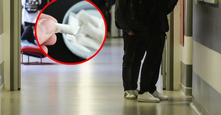 Otrzęsiny w liceum. Uczniów zmuszono do zażycia snusów