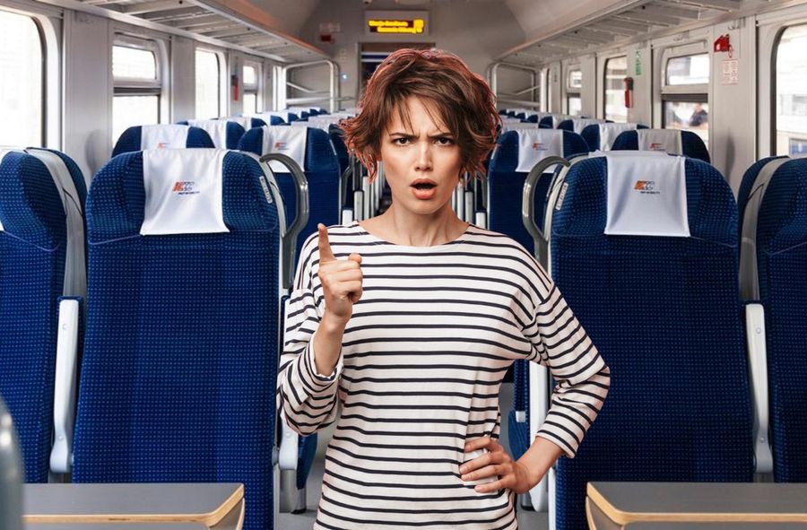 Kobieta narzekała w internecie, że nikt nie chce ustąpić jej miejsca w pociągu