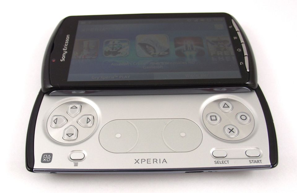 Sony Ericsson Xperia PLAY, czyli rewolucja w graniu na komórkach [pierwsze wrażenia]