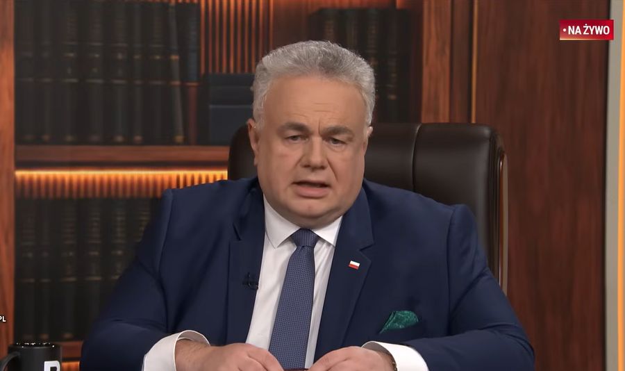 Kadr z "Gabinetu Sakiewicza"