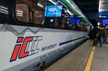 PKP Intercity odpiera zarzuty PiS. "Ceny biletów bez zmian"