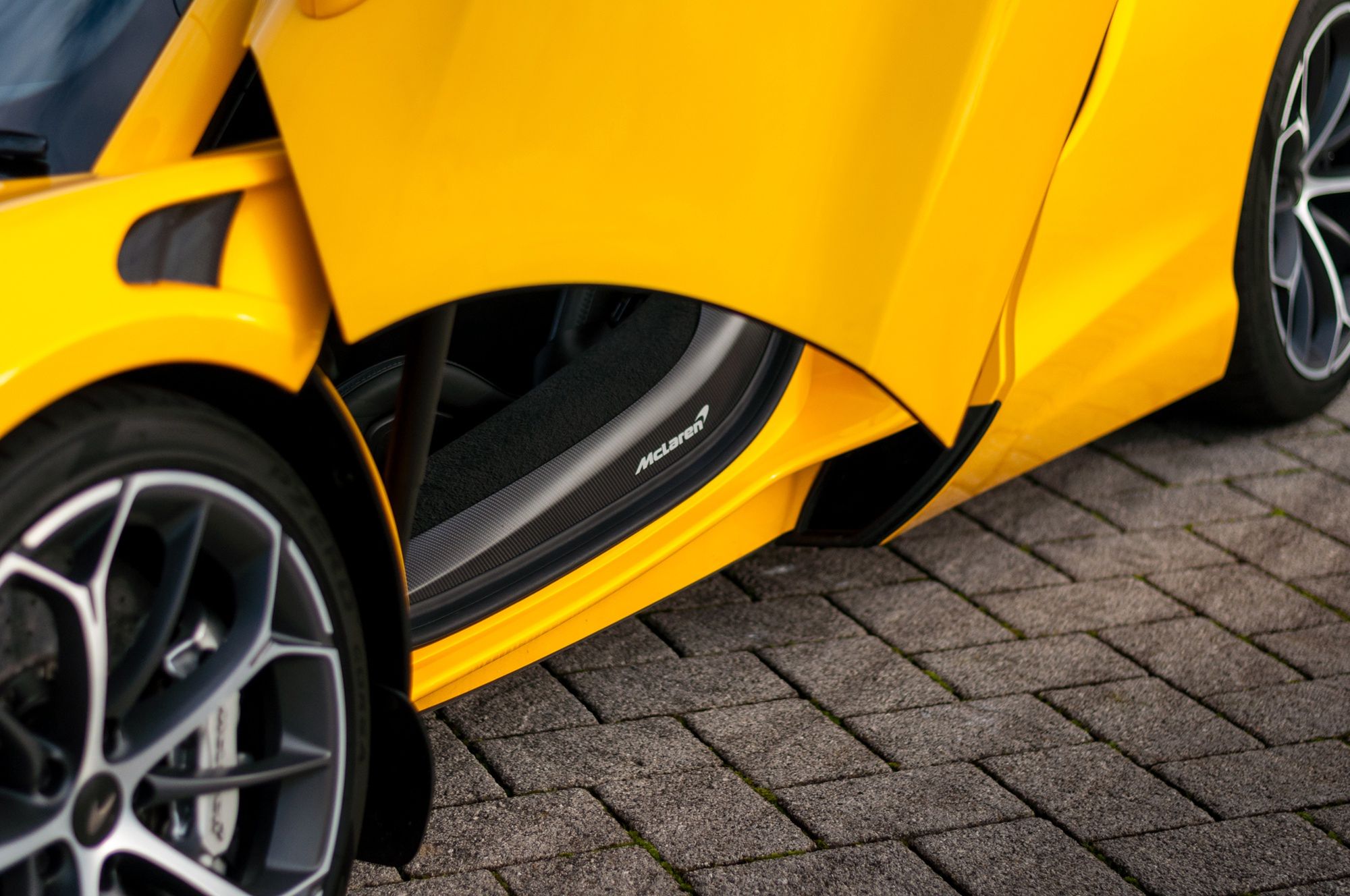 McLaren Artura (2025)