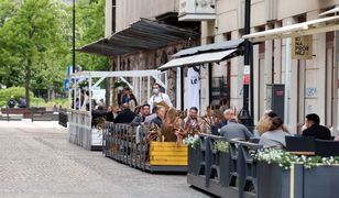 Tak jedzą warszawiacy. Nowe badanie pokazuje nawyki w stolicy