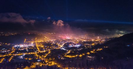 Zakopane szykuje się do sylwestra. Mieszkańcy i turyści zirytowani