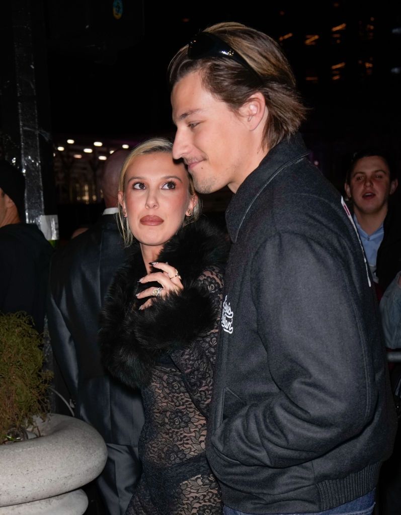 Millie Bobby Brown w drodze na randkę z mężem