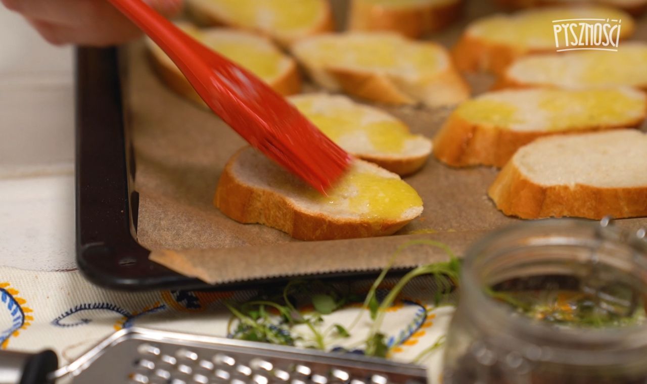 Croutons for onion soup