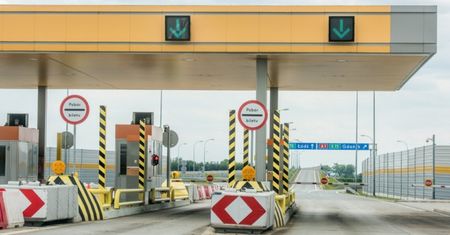 Darmowe przejazdy autostradami w wakacje tylko dla wybranych! Kto skorzysta?