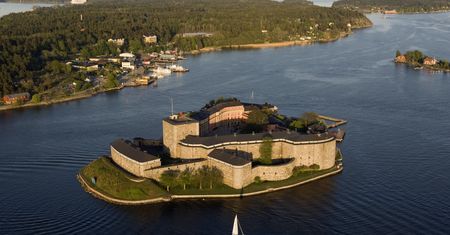 Zidentyfikowano wraki z okolic wyspy Vaxholm. Służyły do najazdu na Polskę