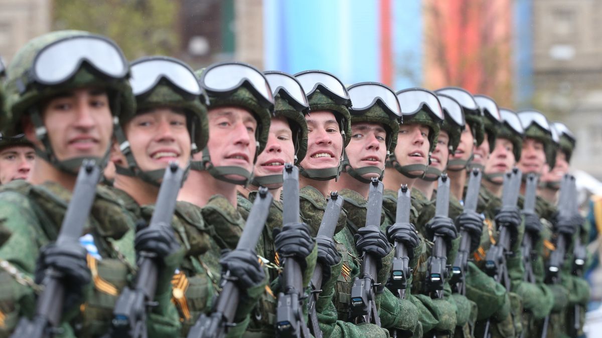 Rosyjski żołnierze podczas parady na Placu Czerwonym, 2017 rok