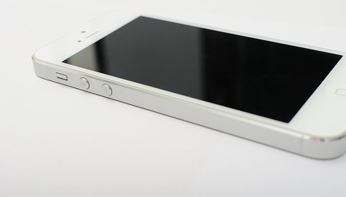 Apple: Słaba sprzedaż iPhone'a 5 i jeszcze tańsze akcje 1