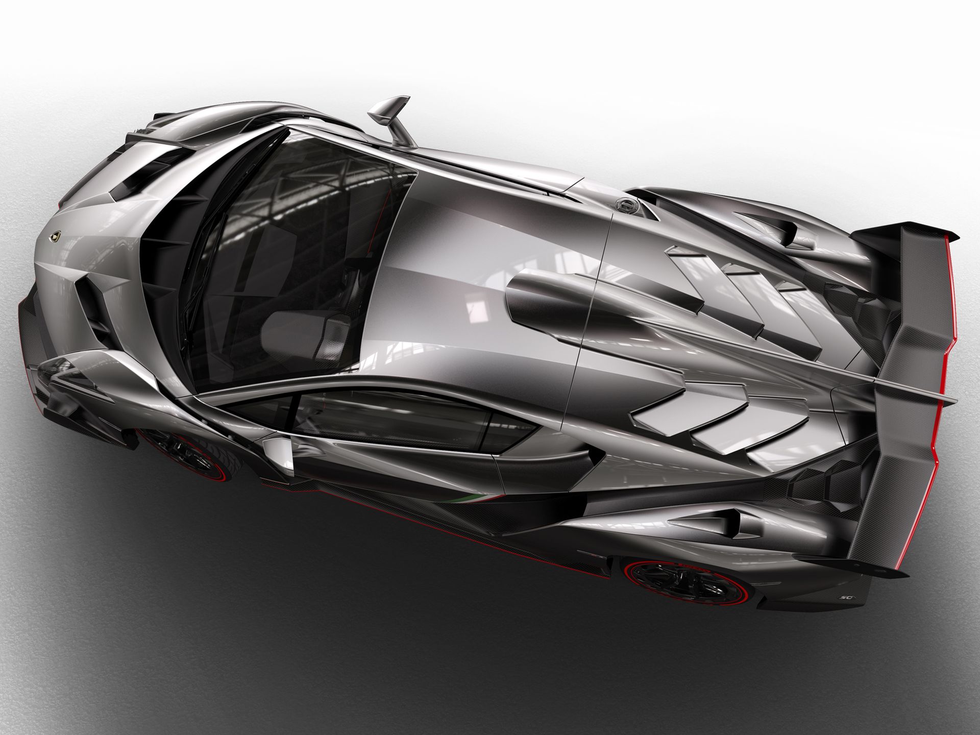 Od dekad z V12: ewolucja hipersamochodów Lamborghini 98