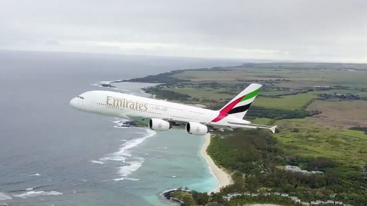 Film z drona, który niebezpiecznie zbliżył się do lecącego Airbusa A380 1
