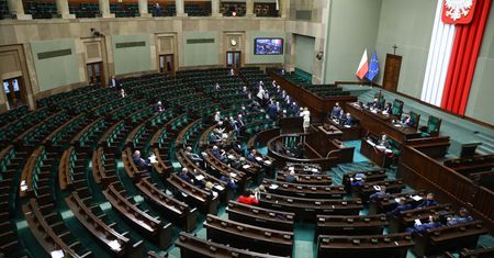 Wybranowski: Wkurzający PiS i tak lepszy niż Platforma? [OPINIA]