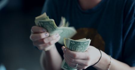 Równe pensje kobiet i mężczyzn. Nie dożyjemy tych czasów