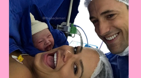 Niesamowite selfie tuż po porodzie. To zdjęcie jest hitem internetu!