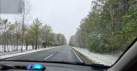 Marcin Meller pokazał zdjęcie z Mazur. Wygląda jak w środku zimy