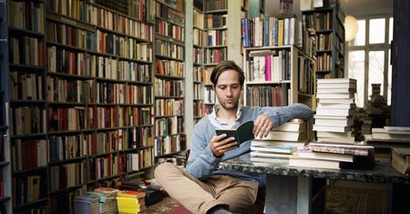 Uważasz się za osobę oczytaną? Spróbuj sił w krzyżówce z literatury