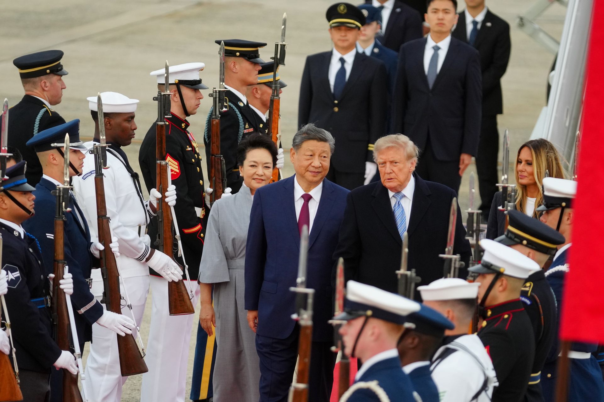 Zdjęcie do aktualności: Xi Jinping z wizytą w Waszyngtonie. "Mamy obowiązek zarządzać sztuczną inteligencją"