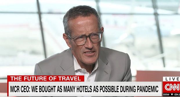 Dziennikarz CNN poprowadzi program ze studia TVN24 BiS