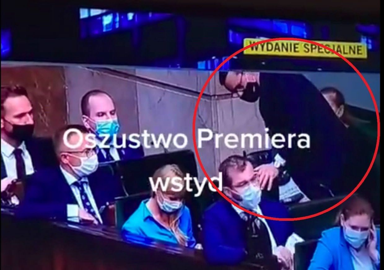 "Oszustwo premiera"? Pokazali wideo z Morawieckim. Prawda okazała się inna