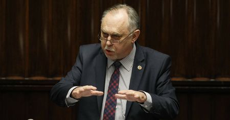 Koronawirus. Janusz Sanocki w ciężkim stanie. Były poseł walczy o życie