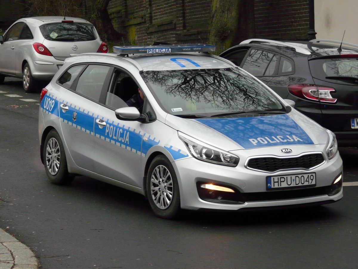 Gdańsk. Policjanci zatrzymali pijanego kierowcę. To policjant (zdjęcie ilustracyjne)