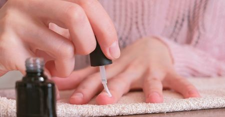 Primer kwasowy i bezkwasowy – jak działają? Który wybrać?