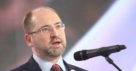 Adam Bielan wyrzucony z Porozumienia. Partia publicznie kłóci się w mediach
