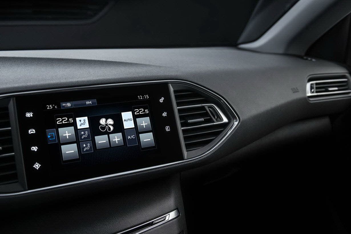 Nowy Peugeot 308 w obszernej galerii zdjęć 20