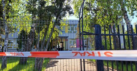 Dramat pod Sieradzem. "Wszyscy się bali, pozamykali na klucz"