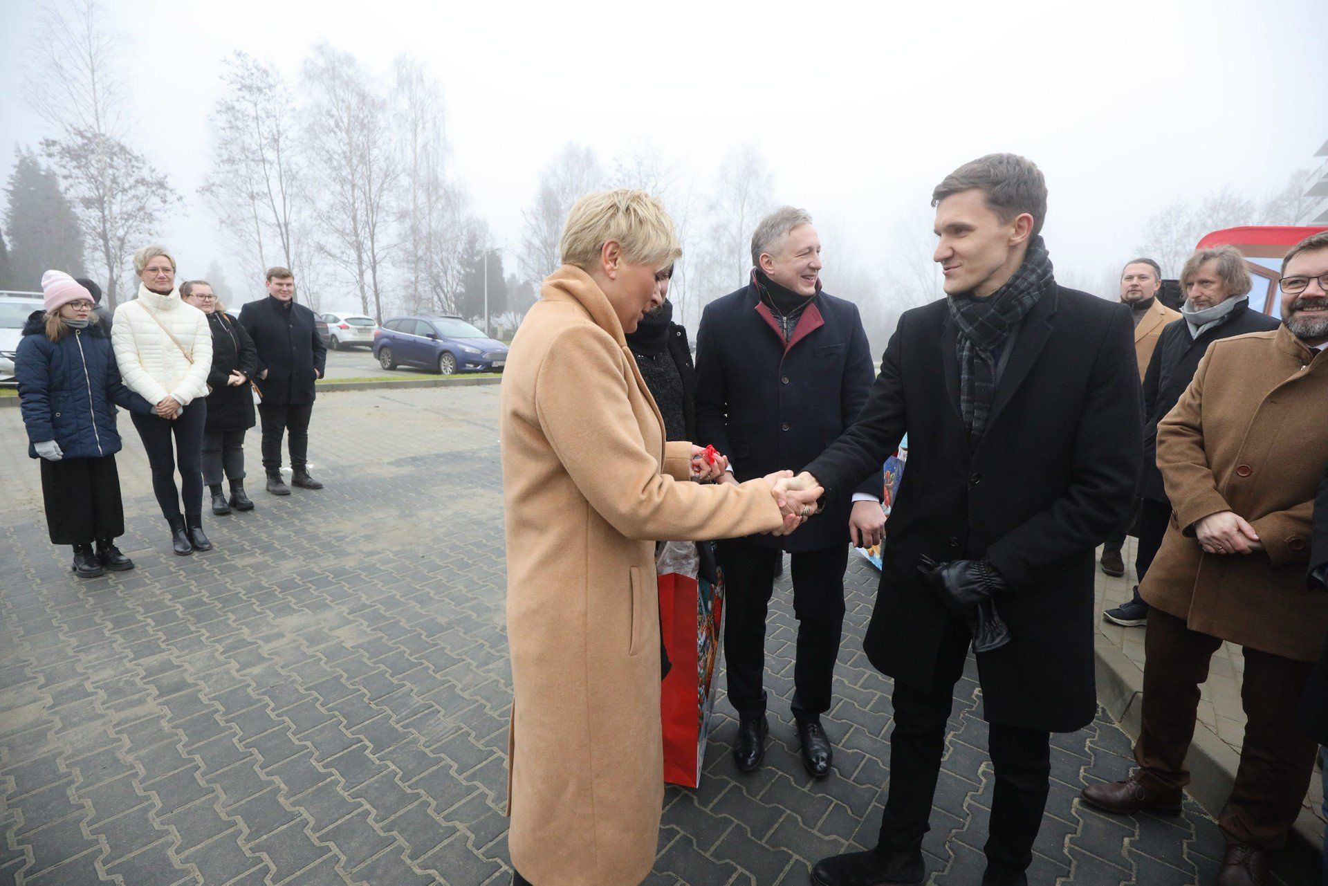 W Sosnowcu pierwsi lokatorzy odebrali klucze do mieszkań, które powstały przy ul. Hubala-Dobrzańskiego w ramach SIM Zagłębie