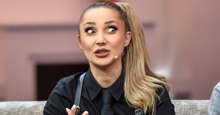 Słowiańska WAMPIRZYCA Cleo chwali się nową fryzurą. Era kucyka dobiegła końca? (FOTO)