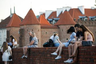 Są w Polsce firmy, które skracają czas pracy. Czy cały kraj jest gotowy na takie rozwiązanie?