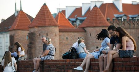 Są w Polsce firmy, które skracają czas pracy. Czy cały kraj jest gotowy na takie rozwiązanie?