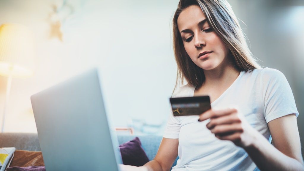 Płatność tylko kartą? Zmiany wprowadzone przez Polski Ład