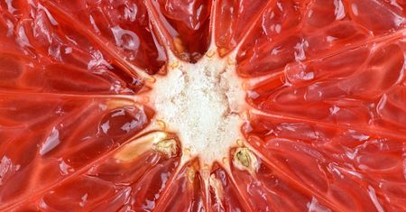 Jakie produkty wchodzą w interakcje z lekami? Farmaceuta wyjaśnia