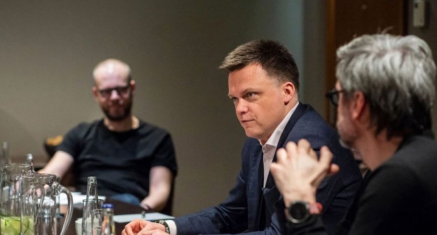 Hołownia chce od TVP zaproszenia na debatę w Końskich wszystkich kandydatów