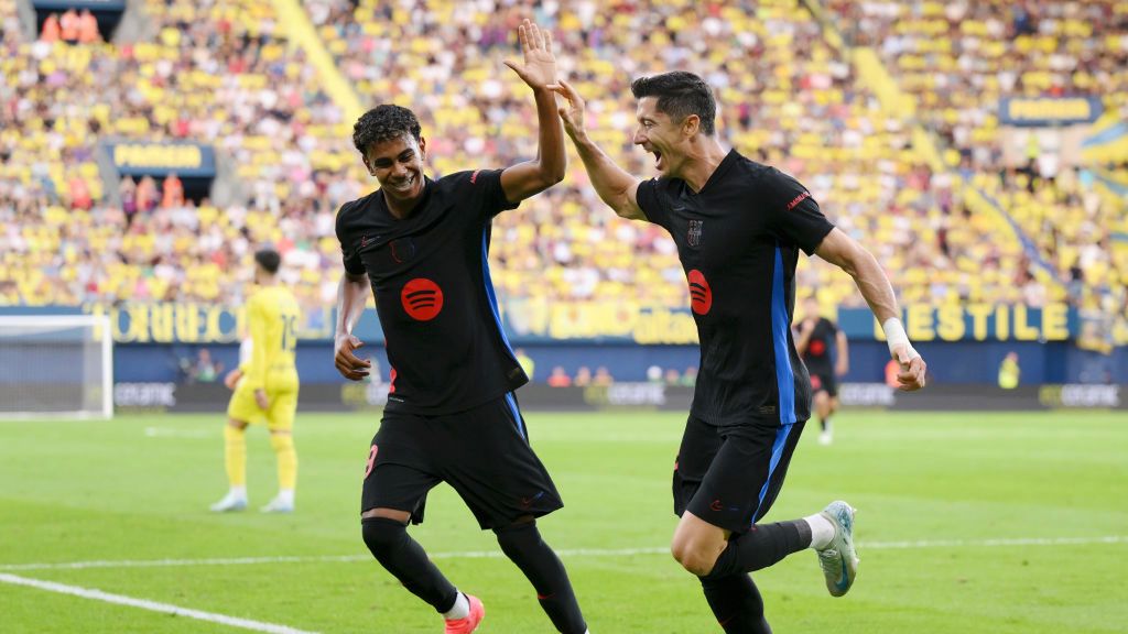 Getty Images / David Ramos / Na zdjęciu: Lamine Yamal i Robert Lewandowski