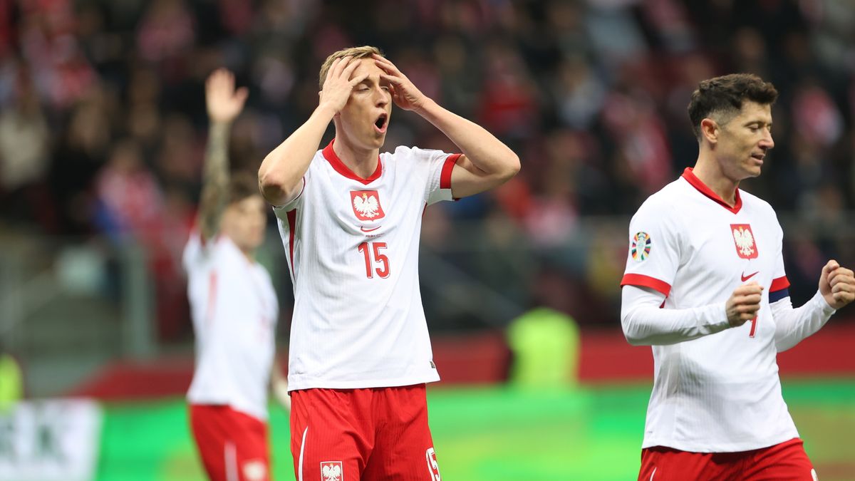 WP SportoweFakty / PAP / Leszek Szymański / Na zdjęciu: Adam Buksa i Robert Lewandowski