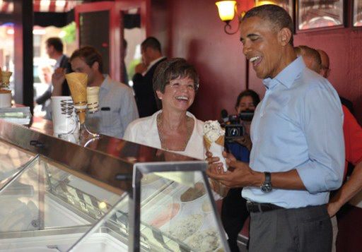 Valerie Jarrett: doradczyni czy zastępcza matka prezydenta Obamy?